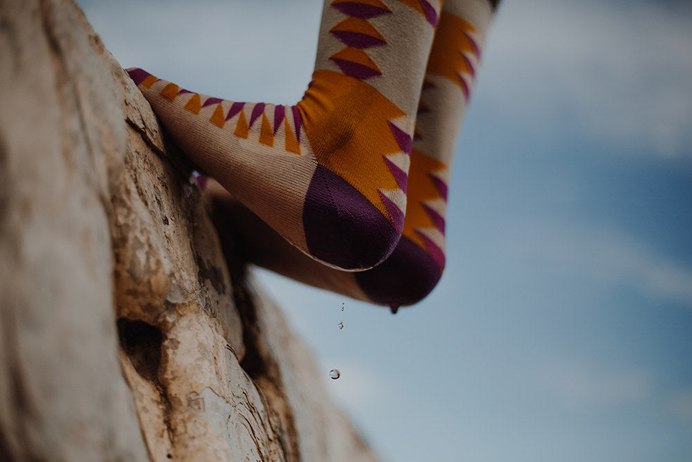 ewe_wataka_gold_african_socks